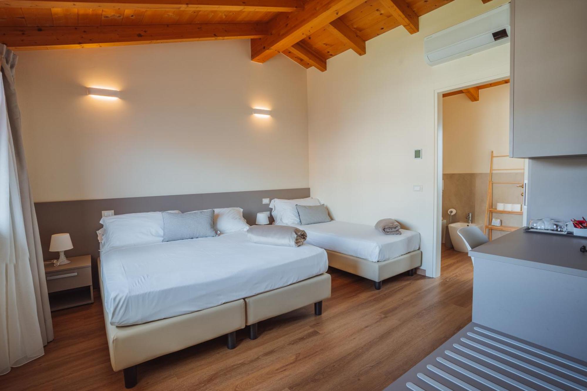 Hotel Garda Relais Castelnuovo del Garda Esterno foto