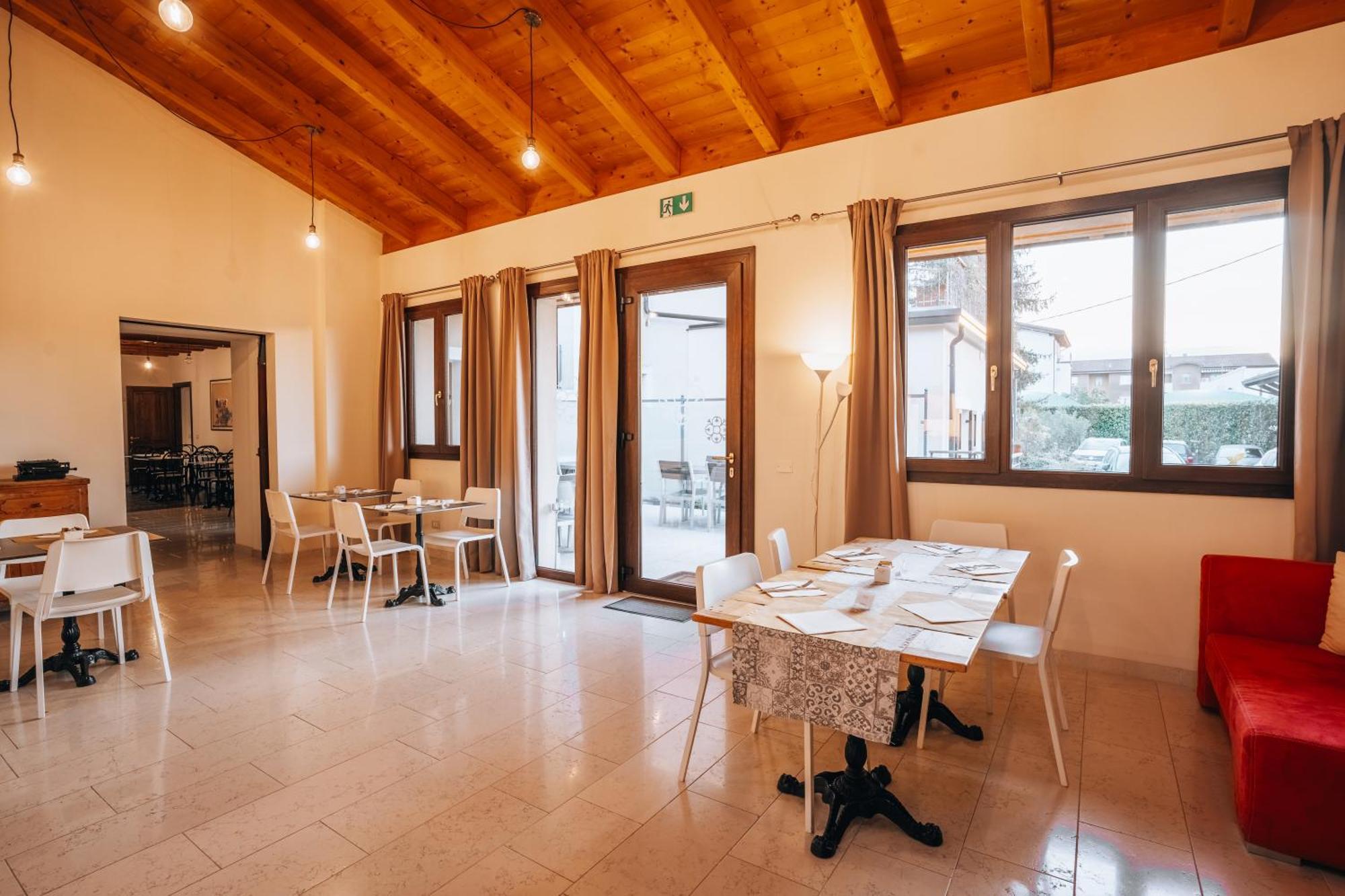 Hotel Garda Relais Castelnuovo del Garda Esterno foto