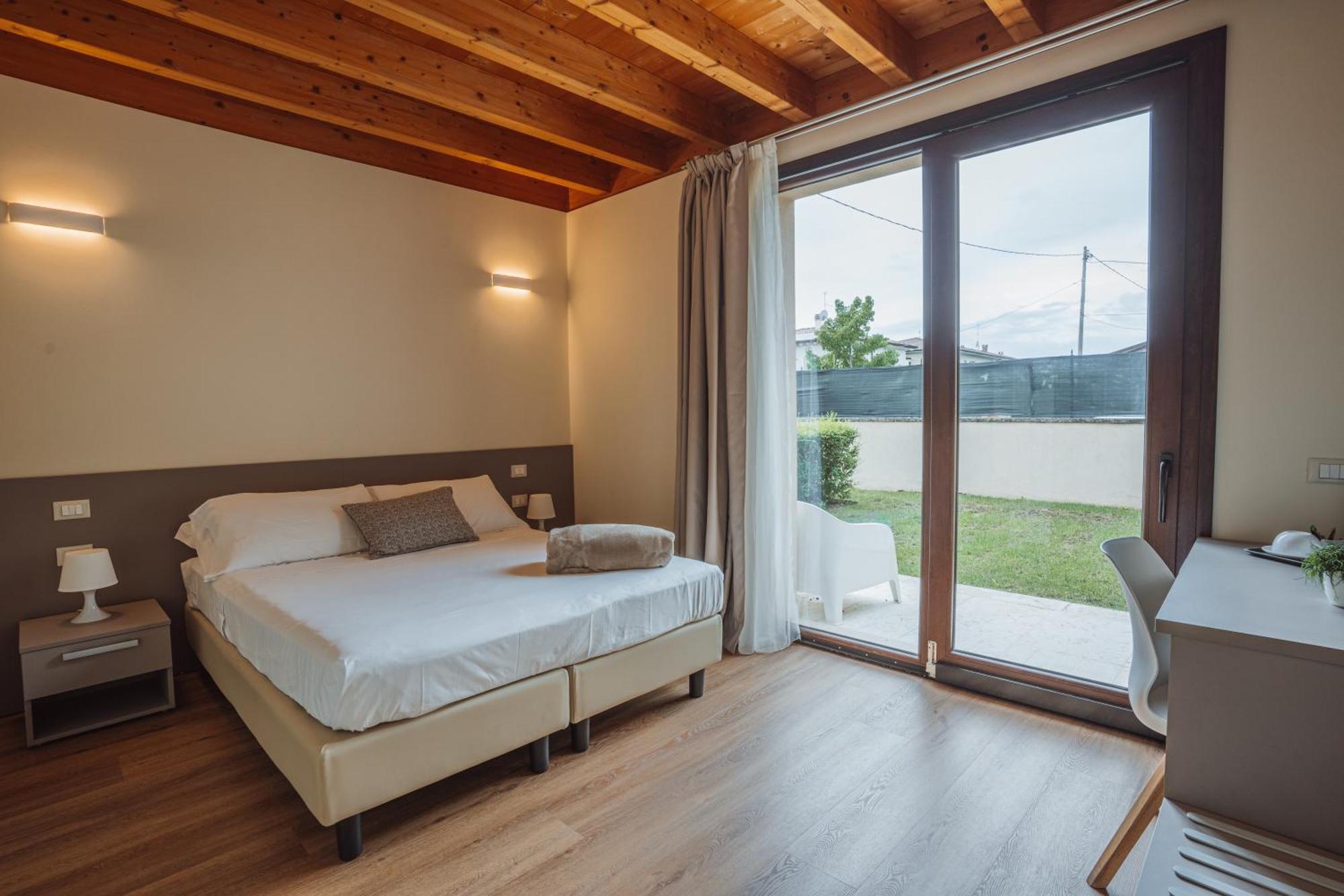 Hotel Garda Relais Castelnuovo del Garda Esterno foto