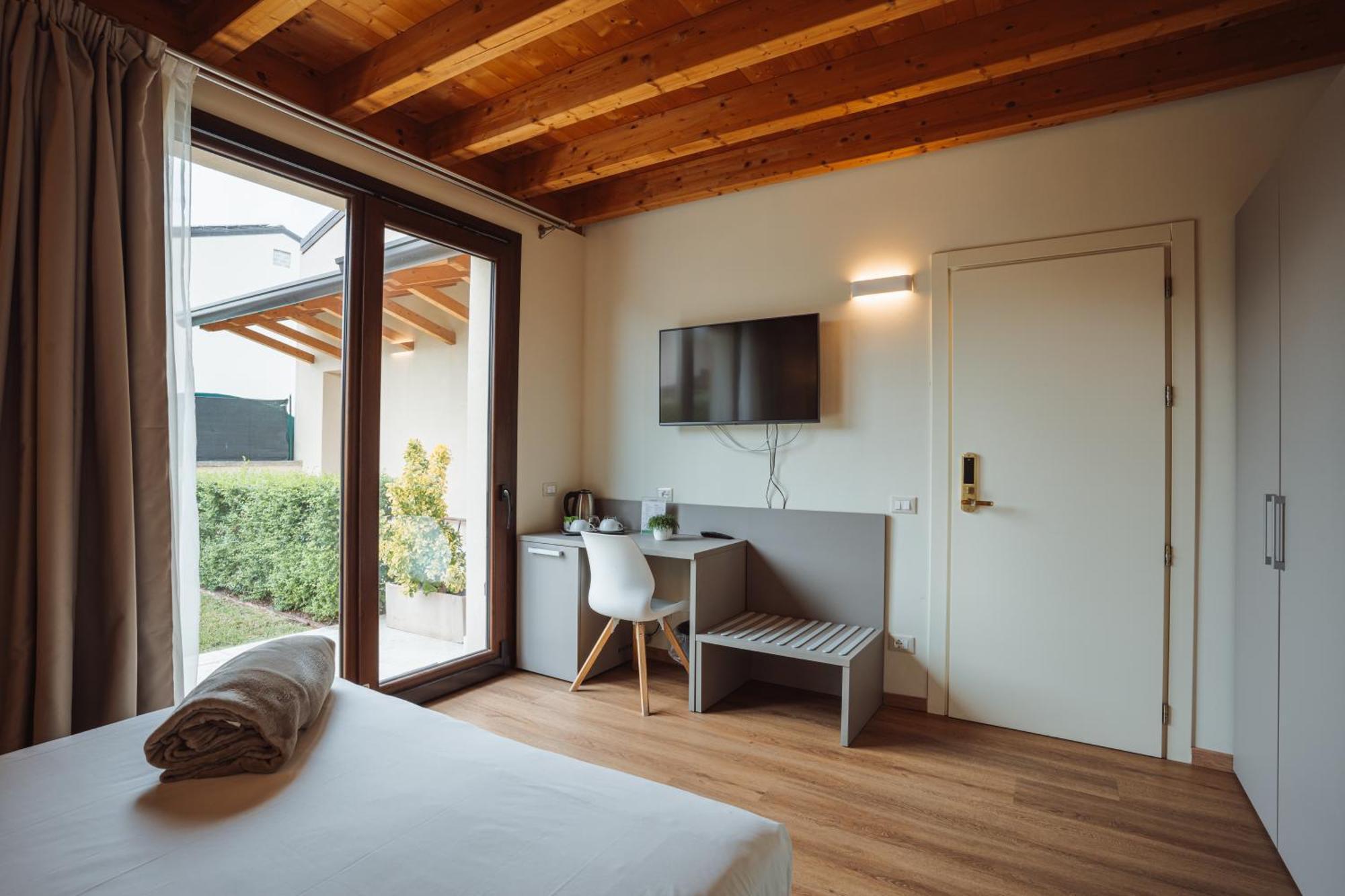 Hotel Garda Relais Castelnuovo del Garda Esterno foto