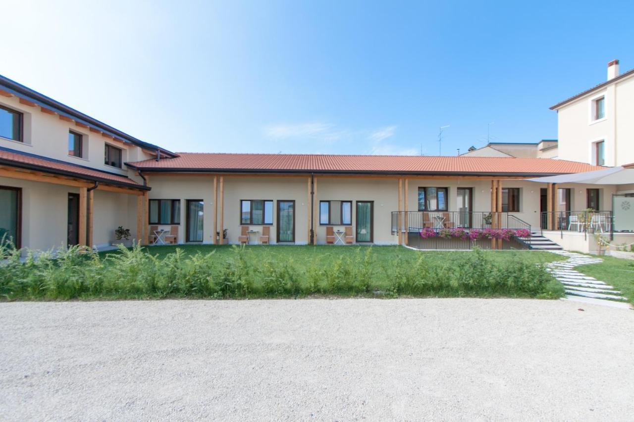 Hotel Garda Relais Castelnuovo del Garda Esterno foto