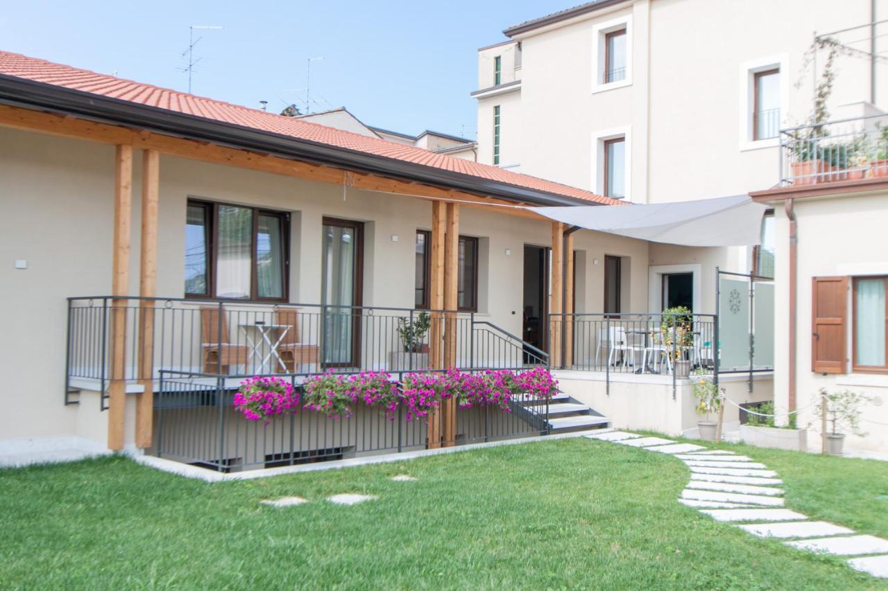 Hotel Garda Relais Castelnuovo del Garda Esterno foto