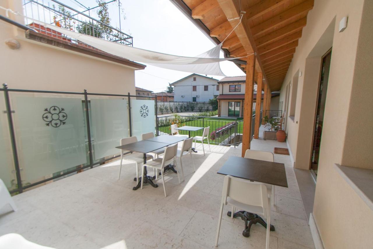 Hotel Garda Relais Castelnuovo del Garda Esterno foto